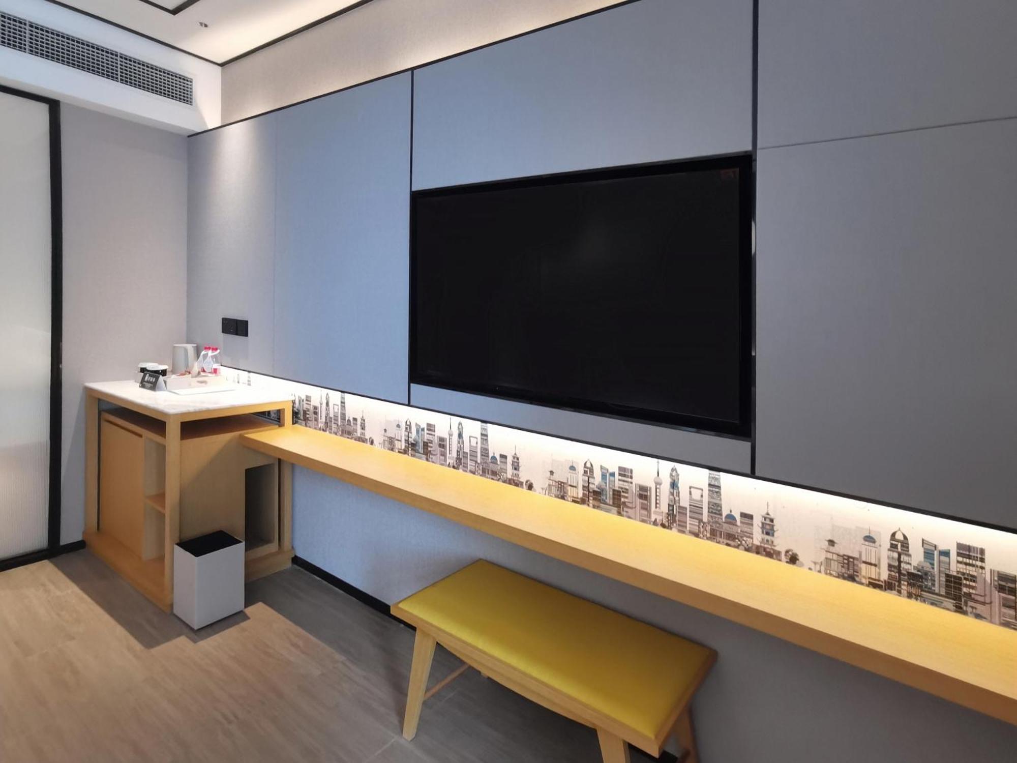 Hotel Hilton Garden Lujiazui 4*